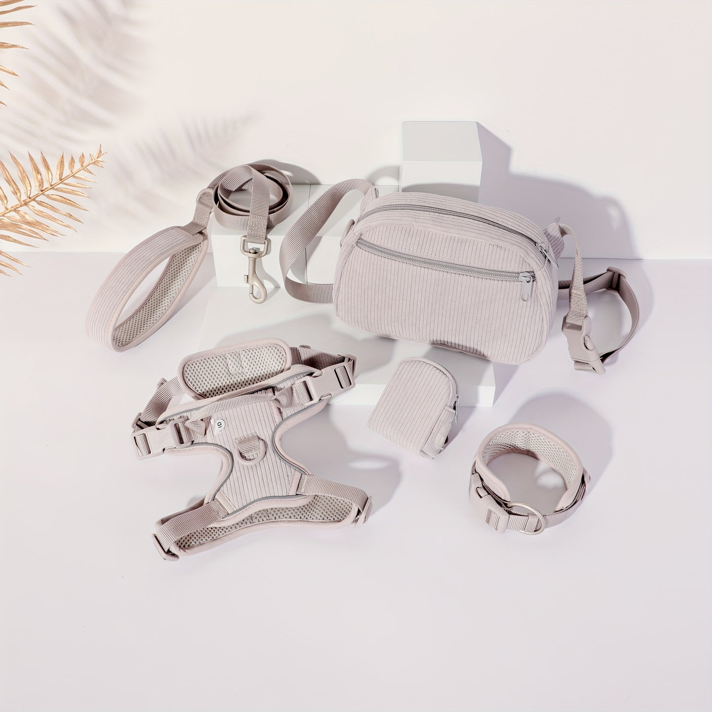 Set zgardă personalizată din catifea + accesorii câine